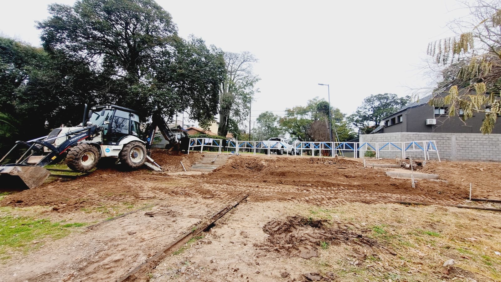ACCESO PEATONAL — MUNICIPALIDAD DE SAN MIGUEL - Foto 1